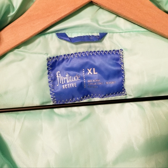 Flirtitude Active | Girls Puffer Vest - Picture 3 of 5